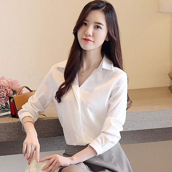 Moodne naiste särk - spits-kaelusega ja pikkade varrukatega