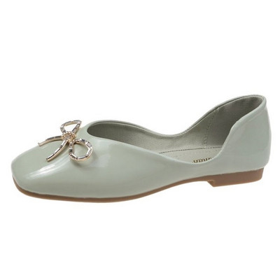 Γυναικεία έκο δερμάτινα παπούτσια με επίπεδη σόλα και κορδέλα