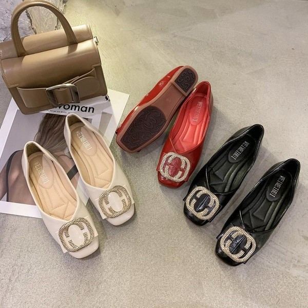 Moodsad metallist pandlaga naiste kingad