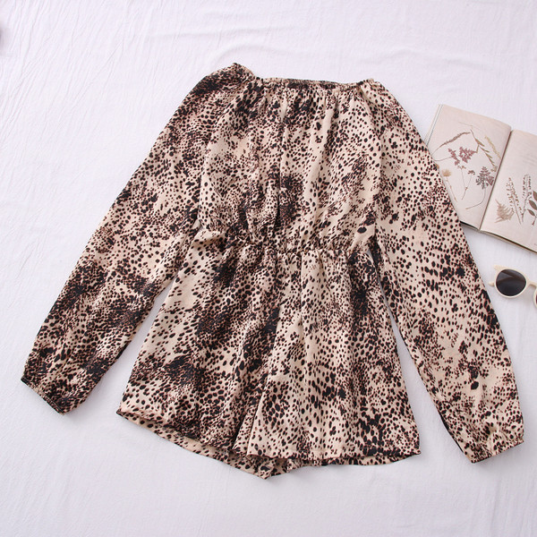 Μοντέρνες γυναικείες ολόσωμες  φόρμες με μακριά μανίκια