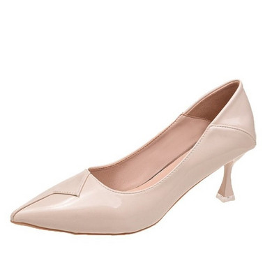 Stílusos lakkbőr cipő vékony sarkú - hegyes modell