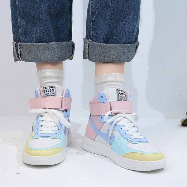 Alkalmi női tornacipő vastag talppal és folttal