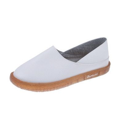 Lapos talpú női bőrcipő