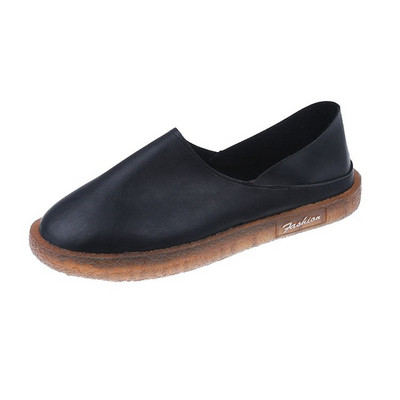 Lapos talpú női bőrcipő