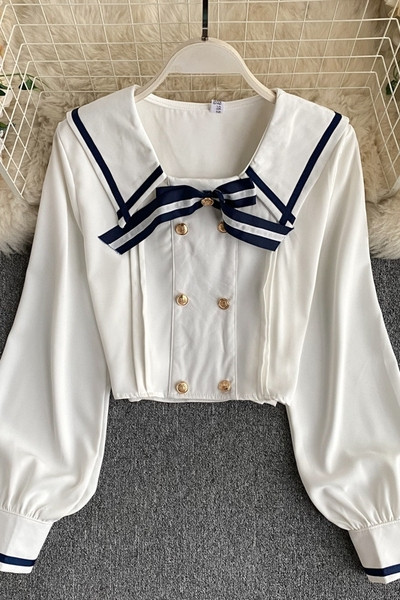 Naiste paela ja nööpidega särk