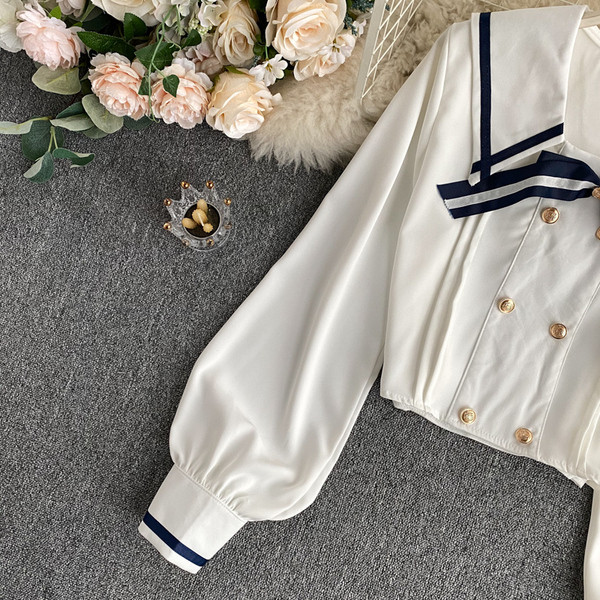 Naiste paela ja nööpidega särk