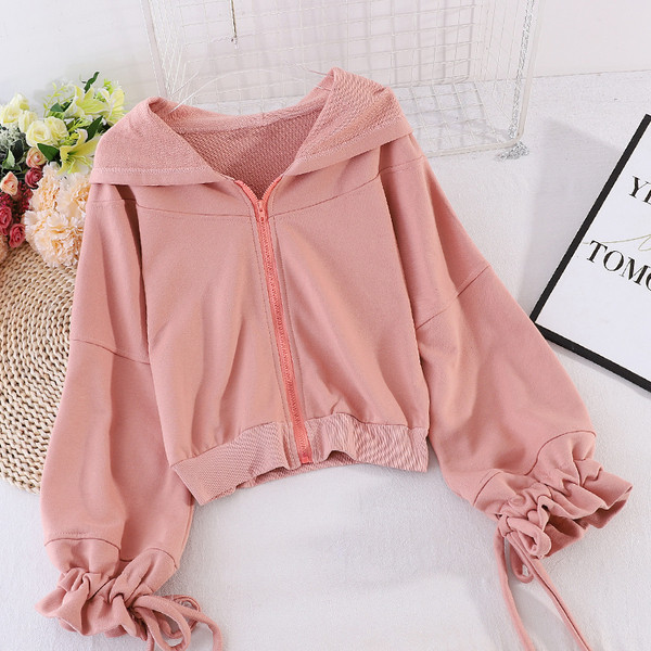 Sport és alkalmi női szett pulóverrel és rövidnadrággal