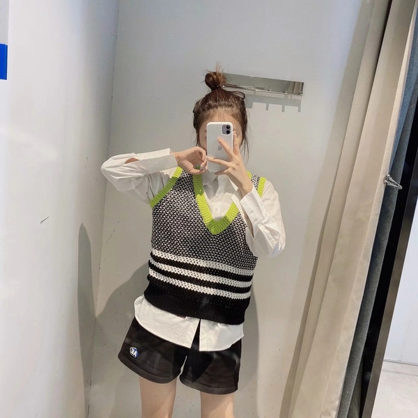 Sügisene kootud V-kaelusega vest