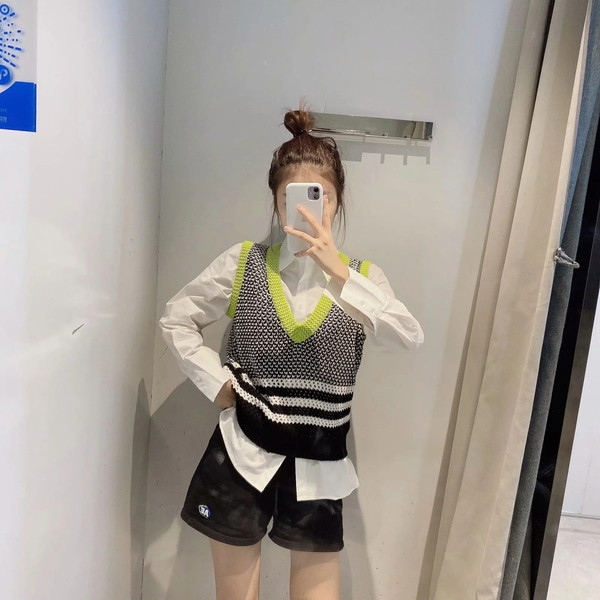 Sügisene kootud V-kaelusega vest