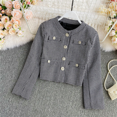 Naiste vabaaja lühike nööpide ja pikkade varrukatega jakk