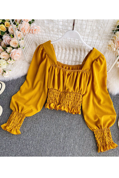 Naiste elastse ja kandilise kaelusega särk