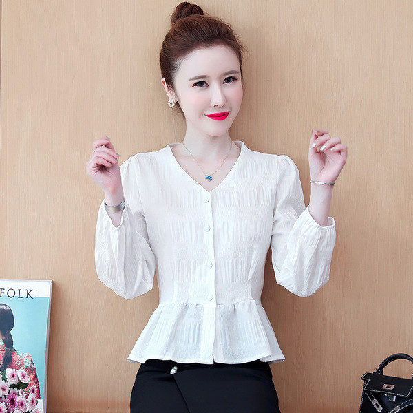 Alkalmi női ing spitz nyakkivágással