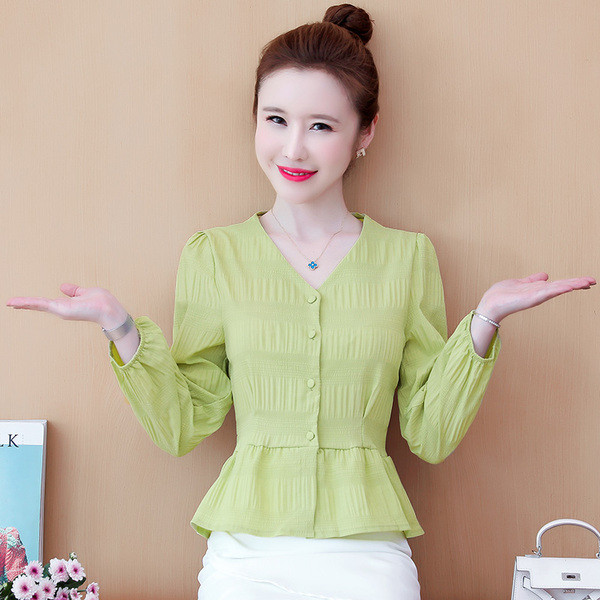 Alkalmi női ing spitz nyakkivágással