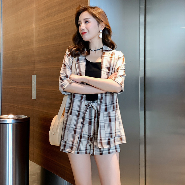 Nyári kabát szett rövid ujjal és rövidnadrággal