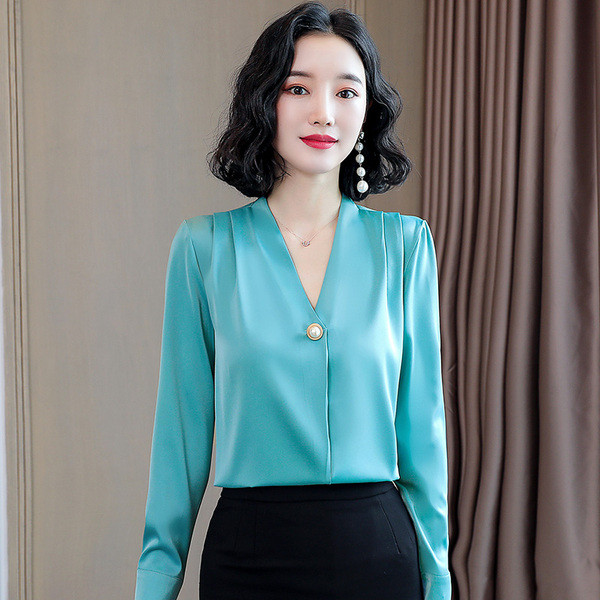 Elegantne pikkade varrukate ja V-kaelusega naiste särk