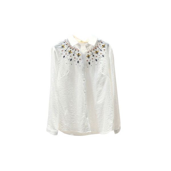 Nagy méretű női ing klasszikus gallérral és hímzéssel