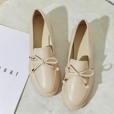 Női eko bőr cipő fekete és bézs színű szalaggal