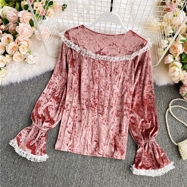 Modern női bársony ing csipkével és gyöngyökkel