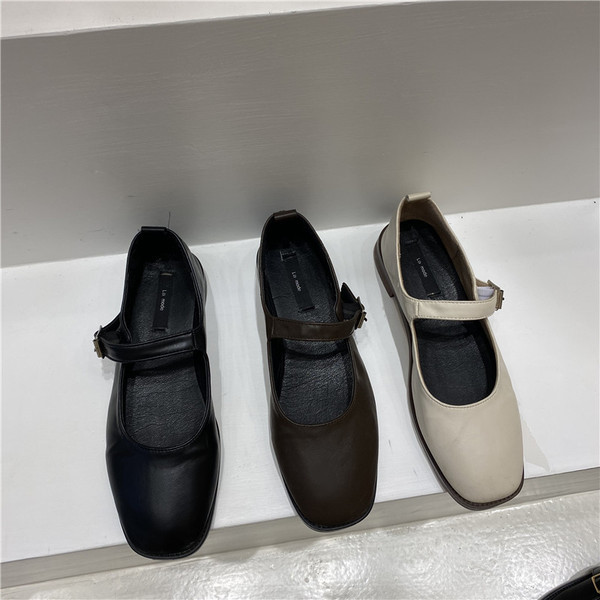 Öko-nahast pandlaga vabaajajalatsid