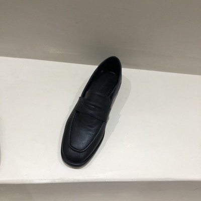 Φθινοπωρινά παπούτσια με επίπεδη σόλα