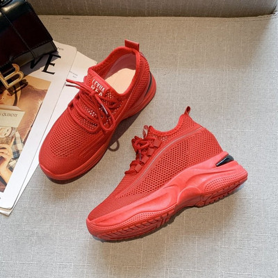 Naiste vabaaja tossud kõrge tallaga