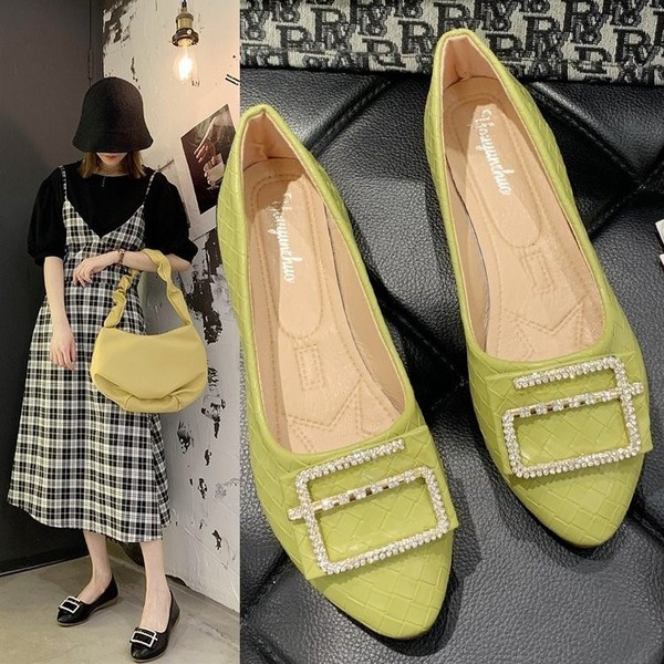 Naiste moodsad pandlaga kingad - valmistatud ökonahast