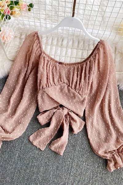 Modern női ing ovális nyakkivágással és szalaggal a hátán