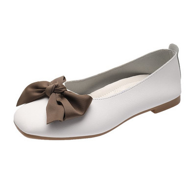 Női alkalmi cipő szalaggal