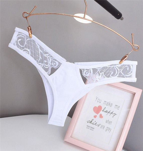 Sieviešu bikini ar mežģīnēm un metāla apdari