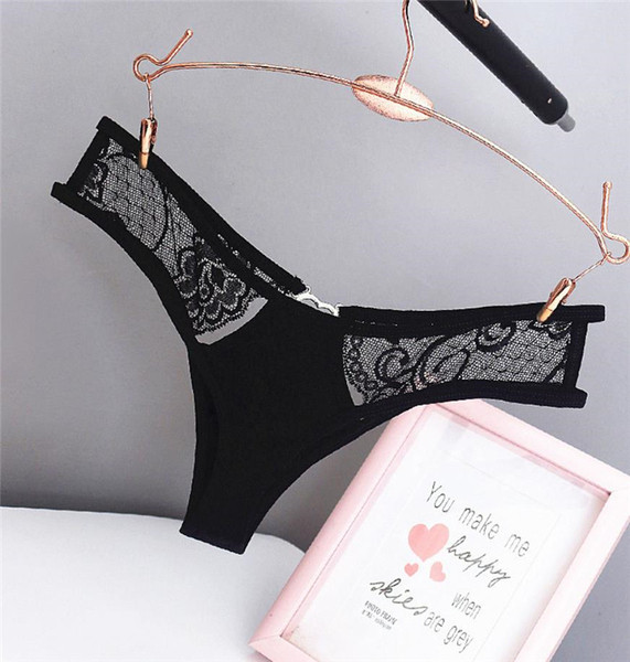 Sieviešu bikini ar mežģīnēm un metāla apdari