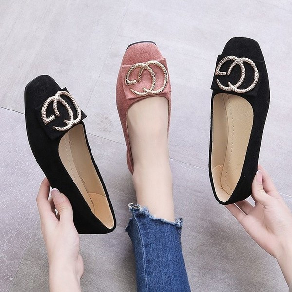 Naiste moodsad pandla ja lameda tallaga kingad