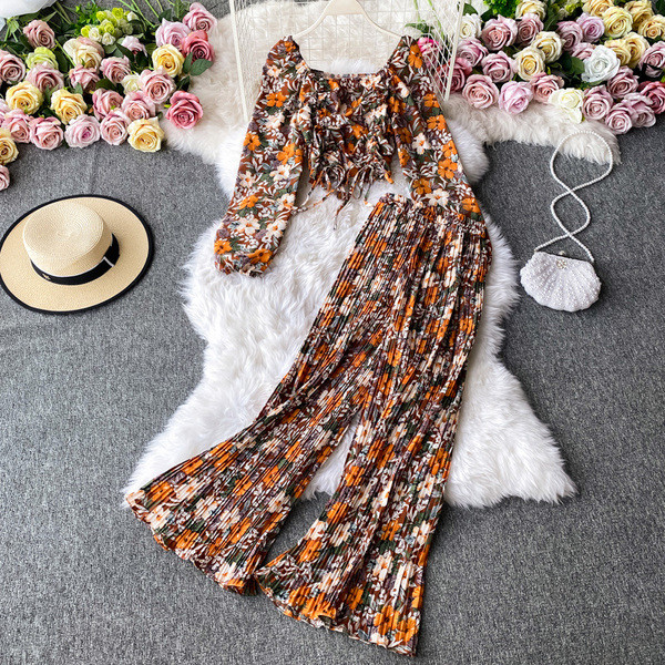 Virágmintás női szett magas derekú hosszú nadrággal és blúzzal