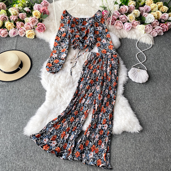 Virágmintás női szett magas derekú hosszú nadrággal és blúzzal