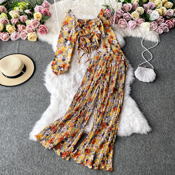 Virágmintás női szett magas derekú hosszú nadrággal és blúzzal