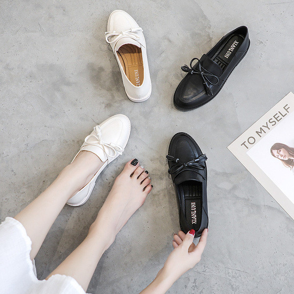 Női bőr alkalmi cipő szalaggal