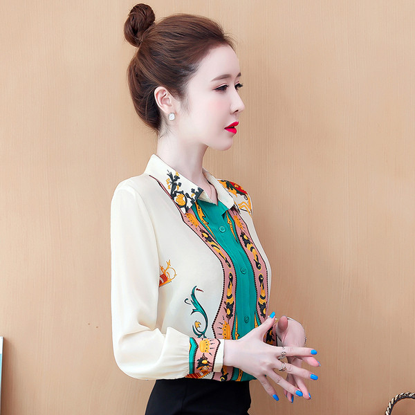 Värviline naiste särk - klassikalise krae ja pikkade varrukatega