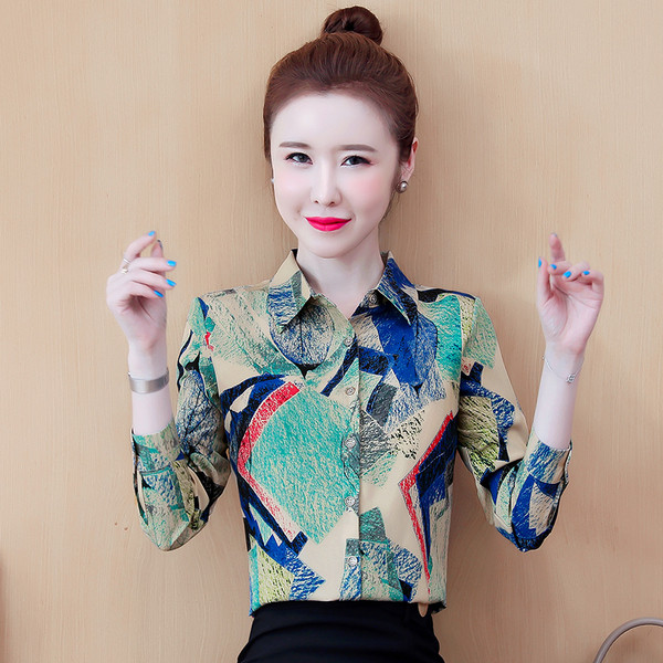 Uue mudeli klassikalise krae ja mustriga naiste särk