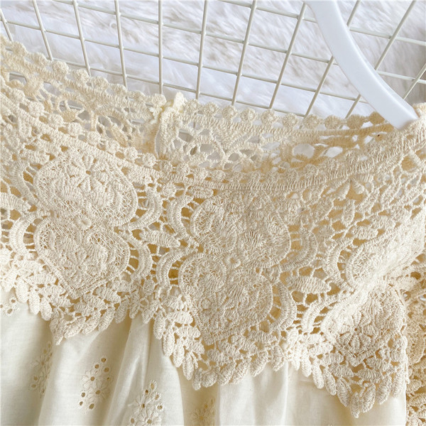 Női csipke ing kerek nyakkivágással és hosszú ujjal