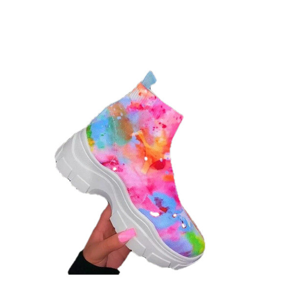 Kõrge mudeliga sokikangast tossud