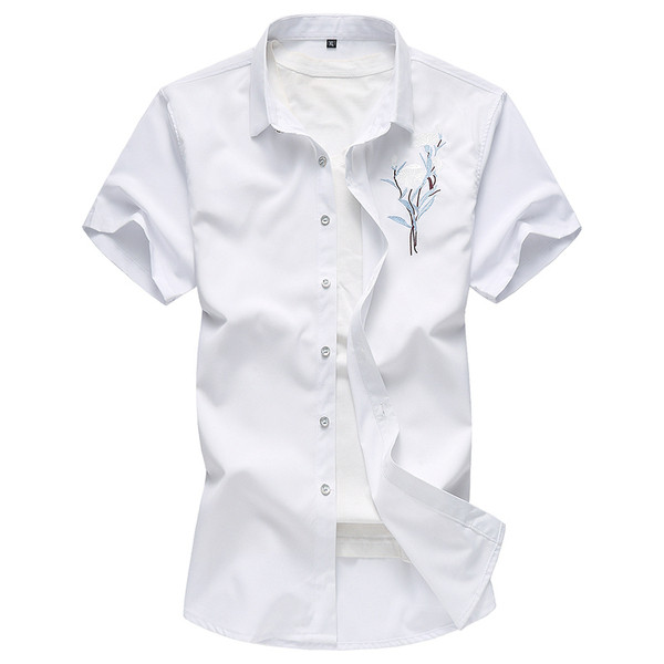 Kaasaegne meeste särgi mudel tikanditega