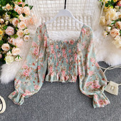 Virágmintás női ing négyzet alakú nyakkivágással