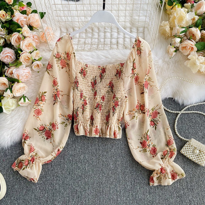 Virágmintás női ing négyzet alakú nyakkivágással