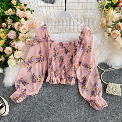 Virágmintás női ing négyzet alakú nyakkivágással