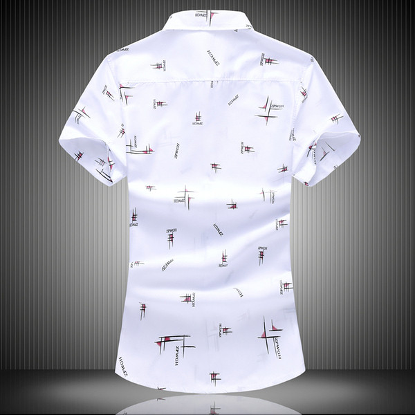 Klassikalise krae ja lühikeste varrukatega meeste vabaaja särk