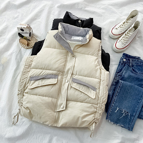 Γυναικείο αθλητικό γιλέκο με ψηλό κολάρο και κορδόνια