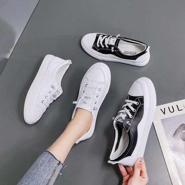 Naiste lameda tallaga nahast tossud