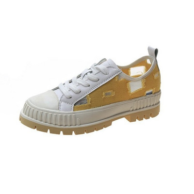 Alkalmi női tornacipő durva talppal