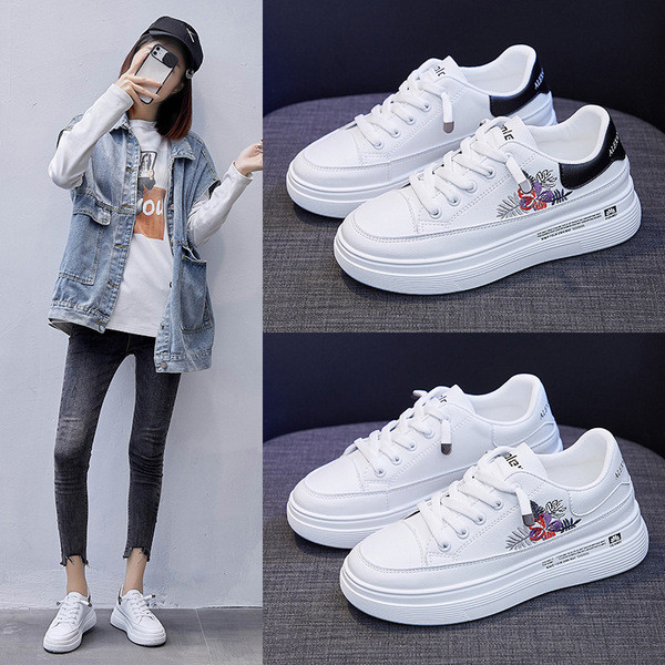 Νέο μοντέλο αθλητικά παπούτσια με κέντημα και πλατφόρμα