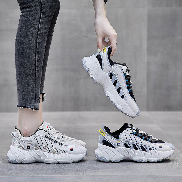 Νέο μοντέλο γυναικεία αθλητικά παπούτσια από δέρμα eco και τραχιά σόλα