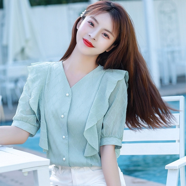 Uue mudeli naiste särk 3/4 varrukate ja V-kaelusega